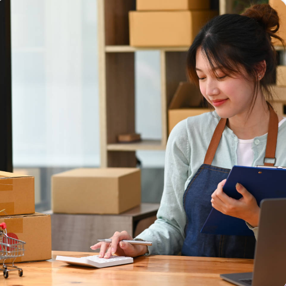 Somos fabricantes y comercializadores directos de empaques y cajas para regalos